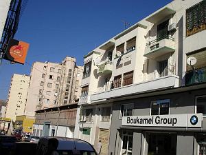 ORAN 10 2005 107 IMMEUBLE D AMIS A HAUTEUR DU 89 RUE DE MOSTAGANEM